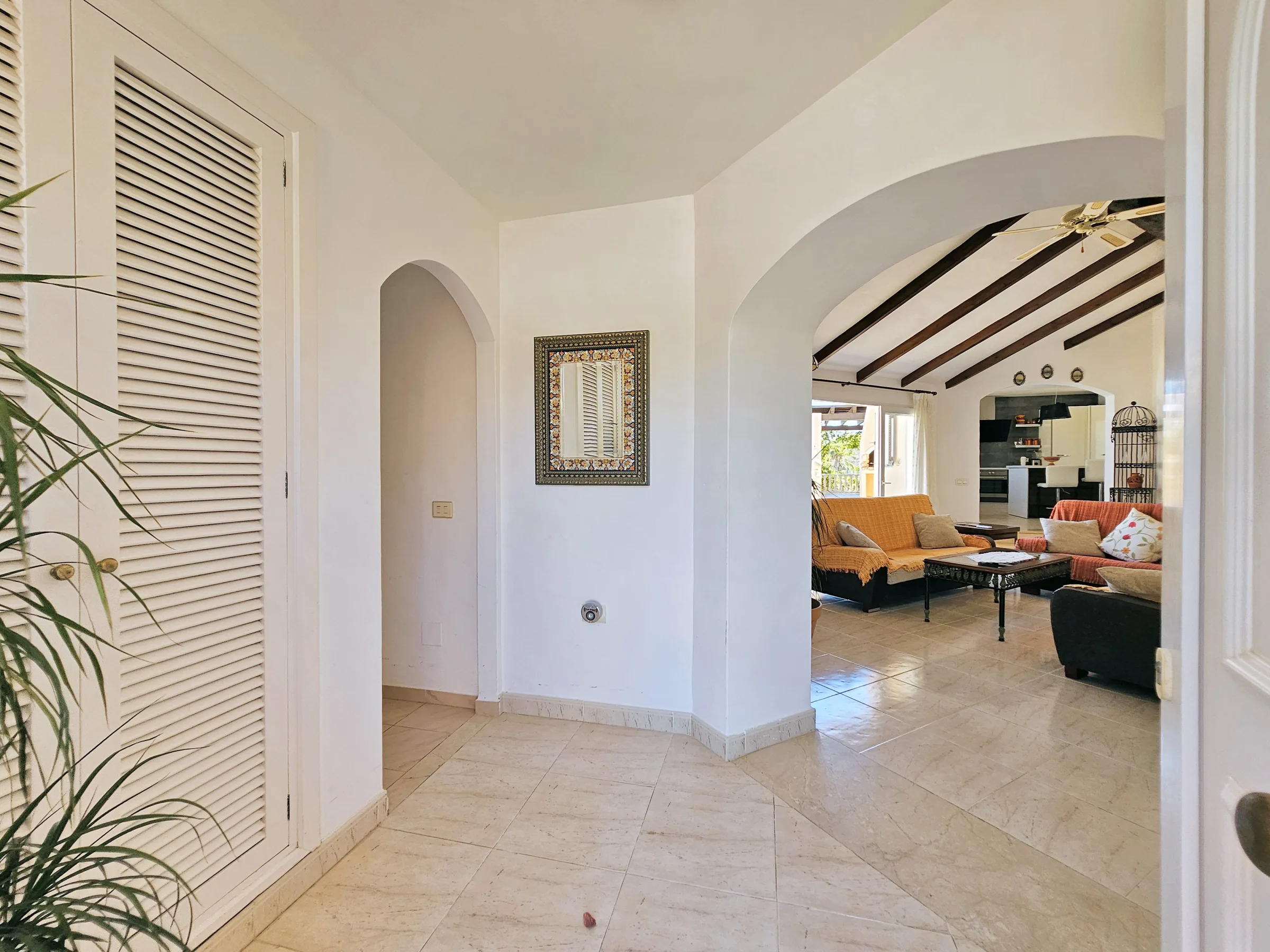 IV154 Entrance Hall