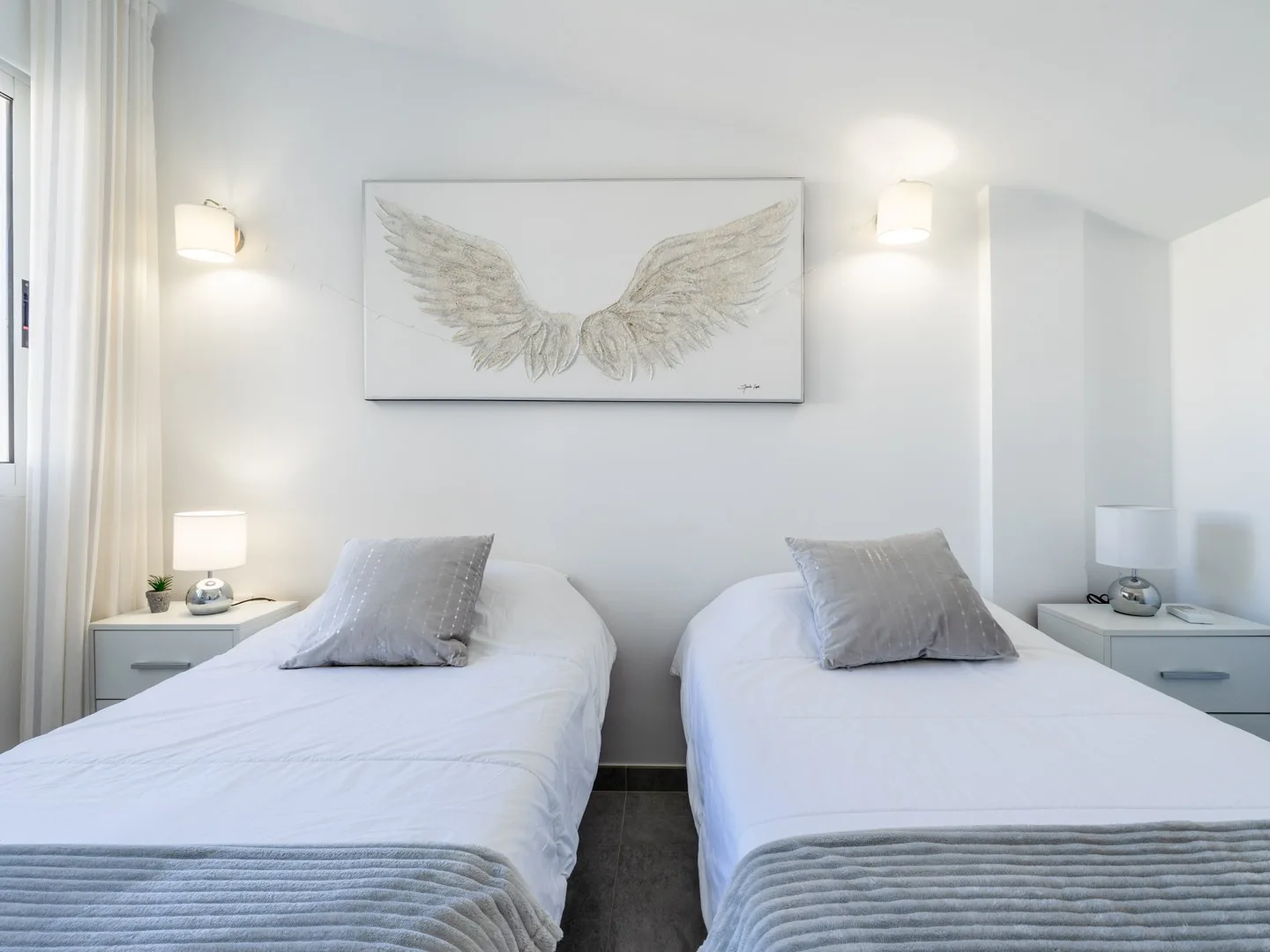 LNII 2 Bedroom 4 b