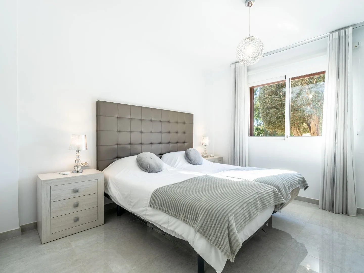 LNII 2 Bedroom 1 c