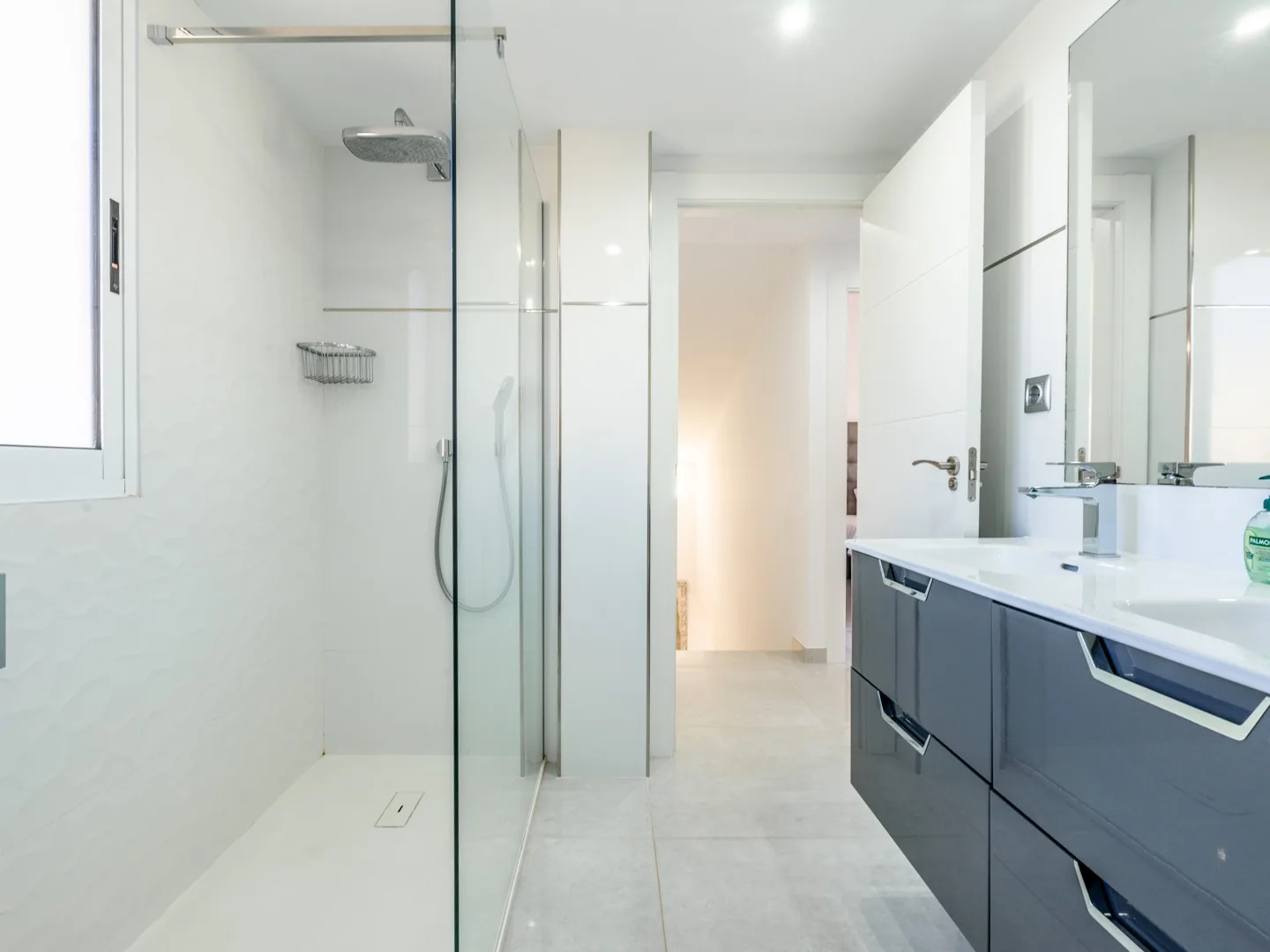 LNII 2 Bathroom 2 a