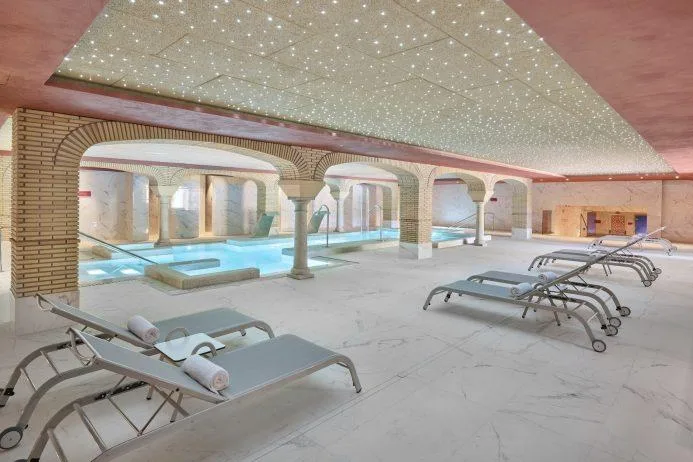 SPA HYDROTHERAPY AREA Grand Hyatt La Manga Club Golf Spa