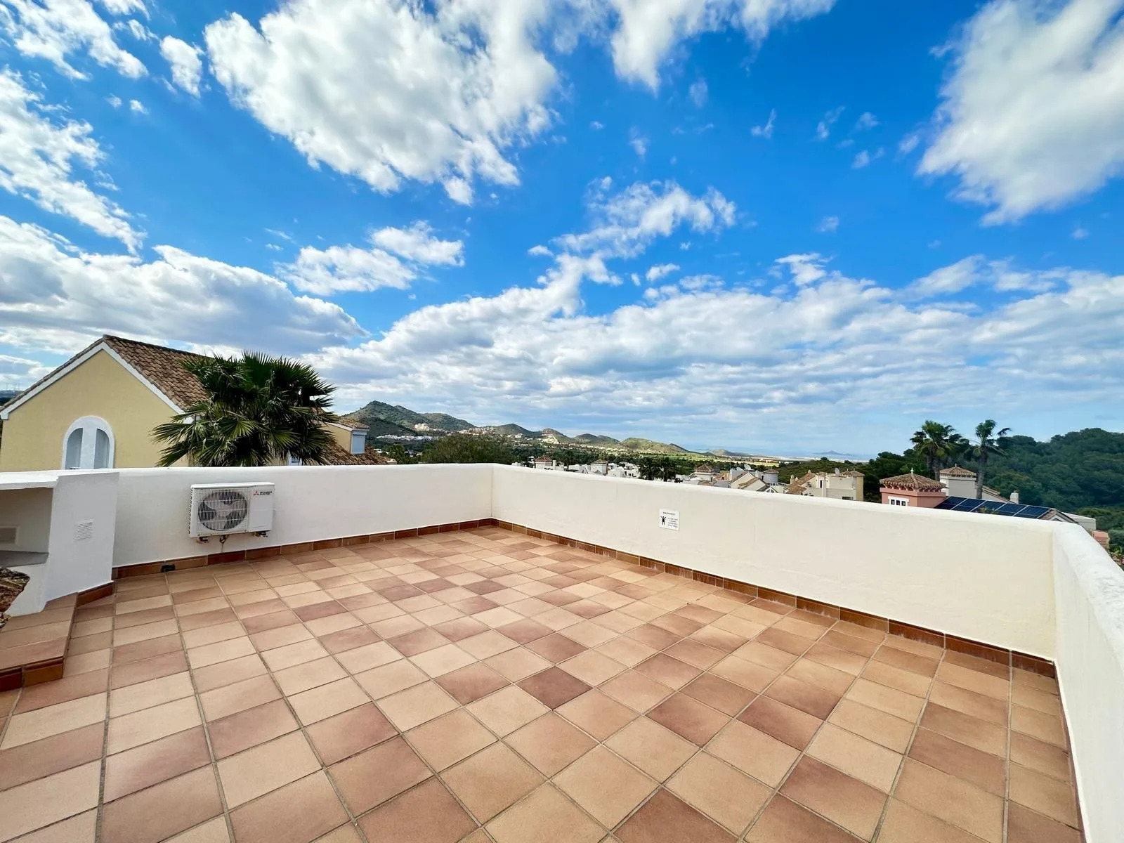 LB28 Roof Terrace