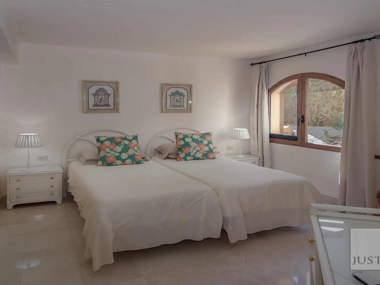 La Quinta Bedroom 1938x1000 mtime20180503153734