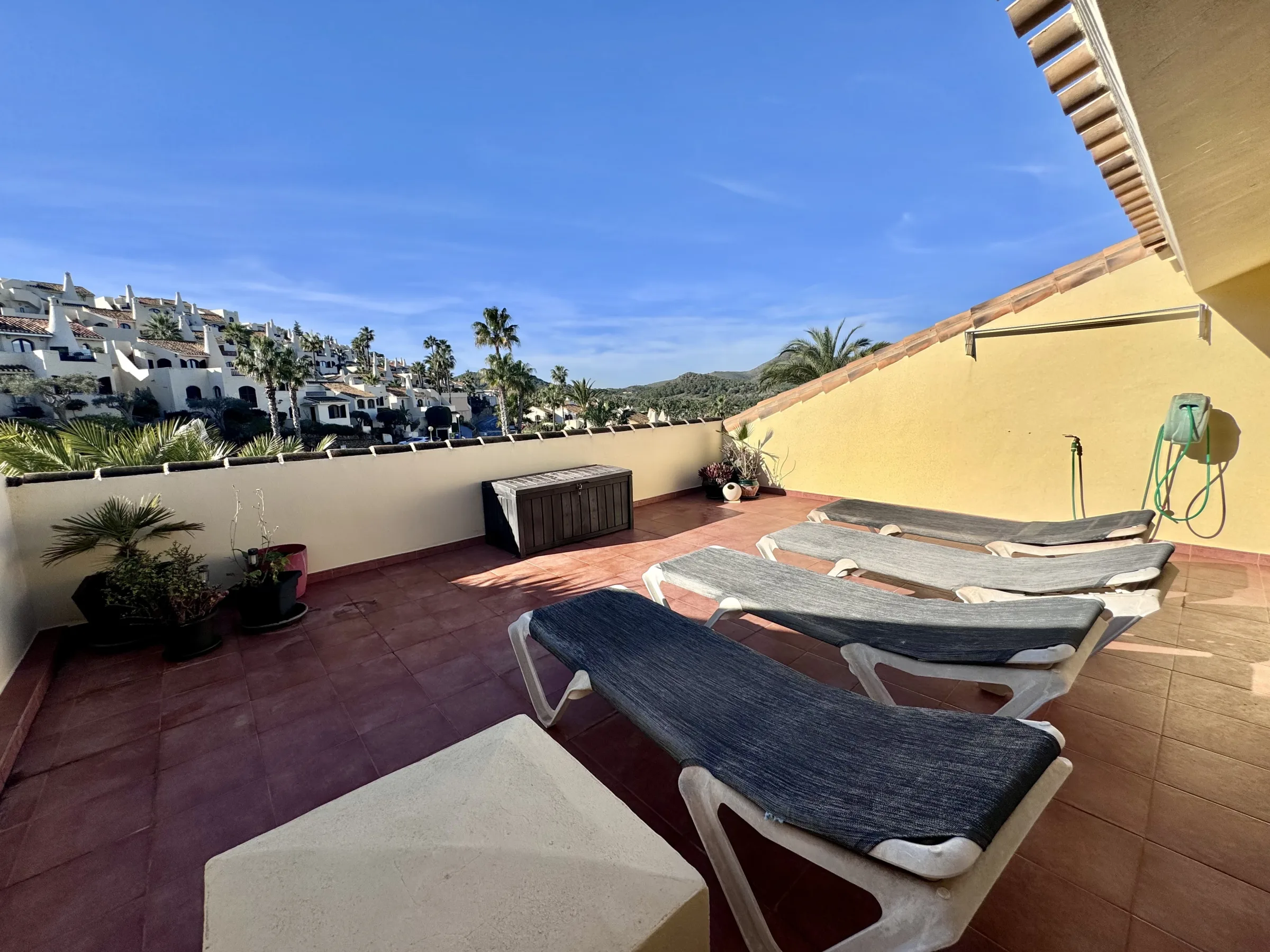 LO5 P Rear terrace